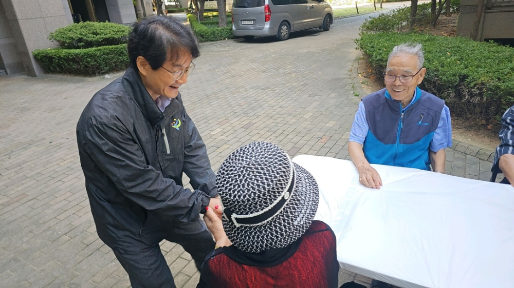 [경로당활성화사업]지역사회와 송정아이파크경로당이 함께하는 우리동네 골목잔치 진행